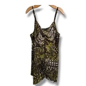 Blue Diamond Plus Women's green Plus Size sharkbite hemline sleeveless Blouse 1x